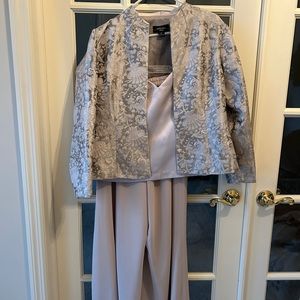 Three piece dressy palazzo pants set.